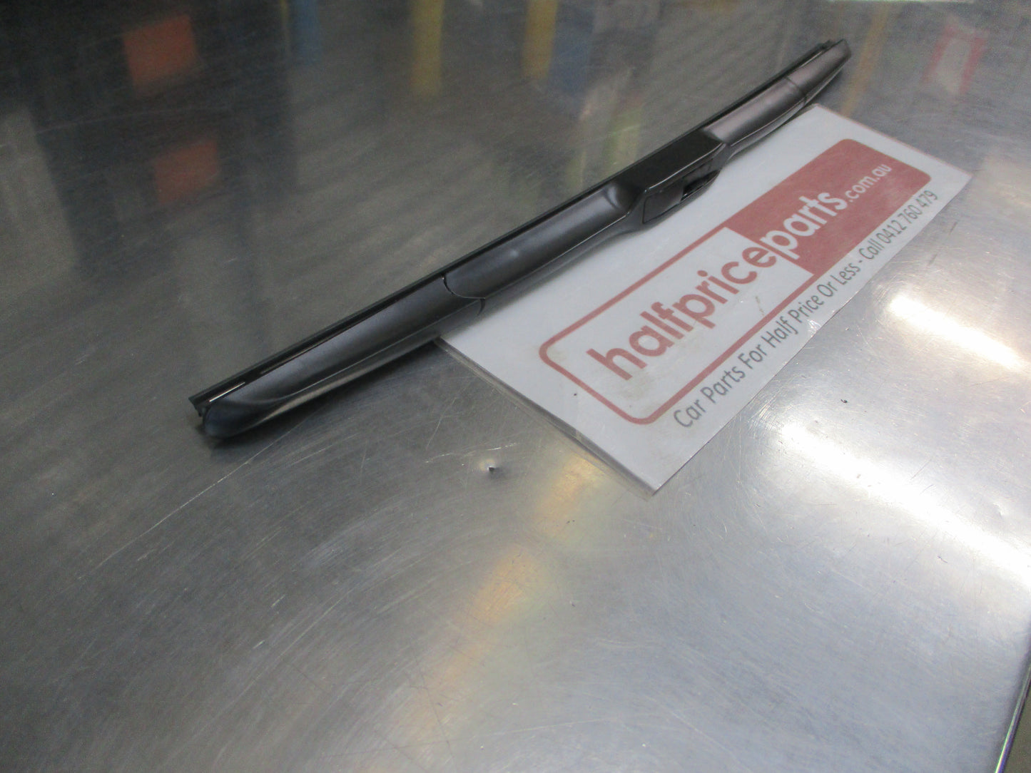 Kia Carnival/Optima/Sportage Genuine Front Passenger Side Wiper Blade Assembly New Part.