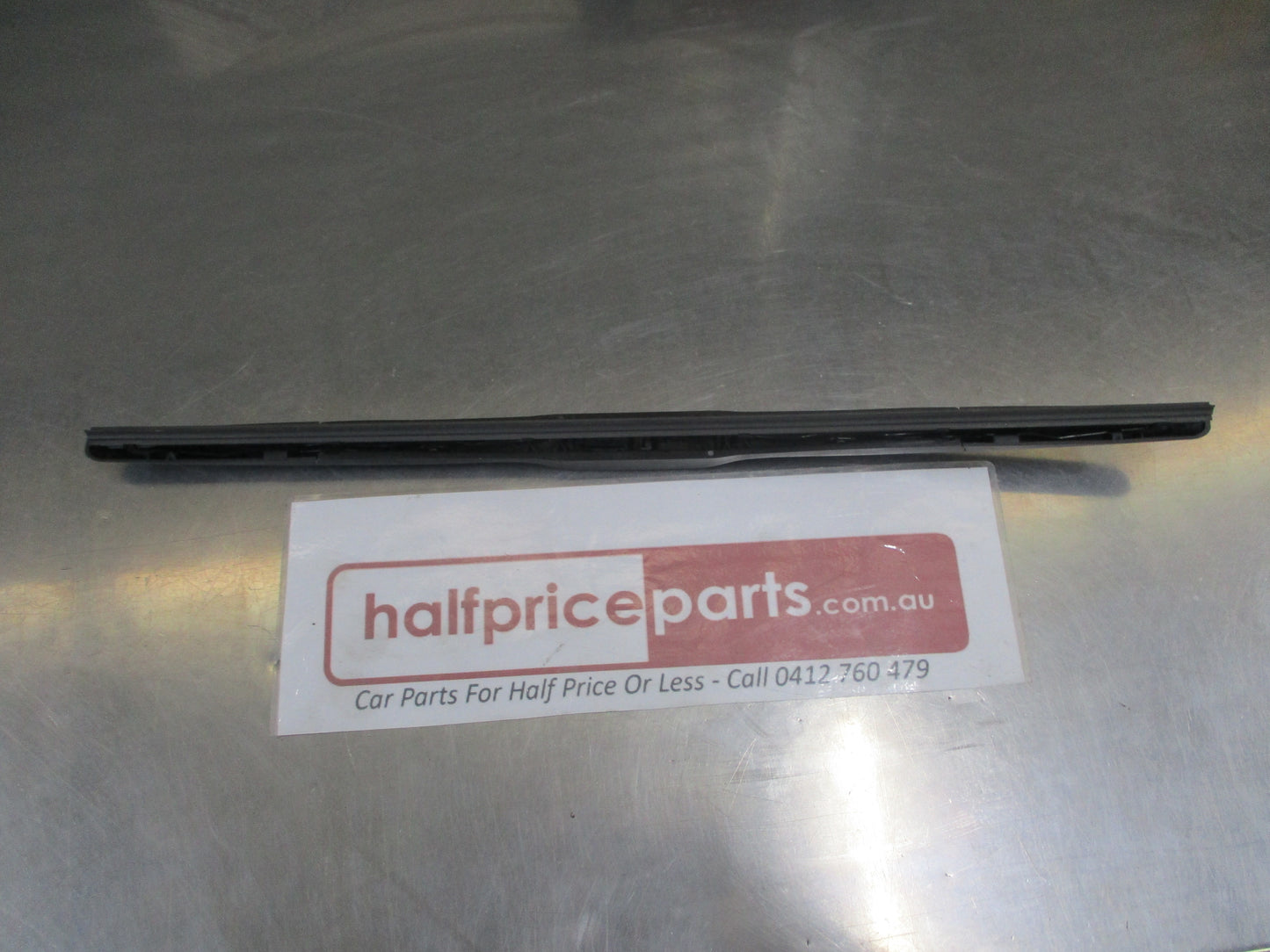Kia Carnival/Optima/Sportage Genuine Front Passenger Side Wiper Blade Assembly New Part.