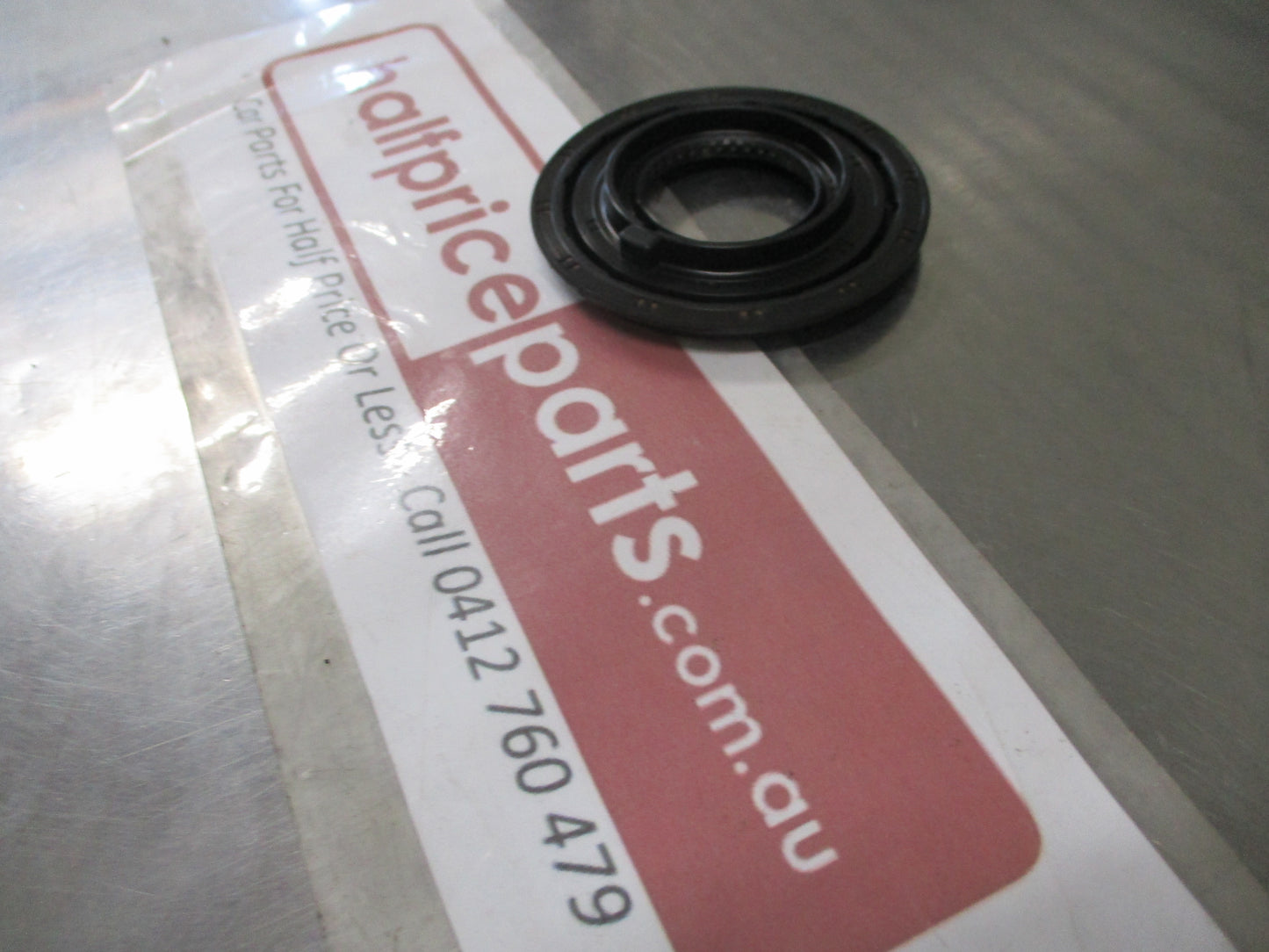Mazda CX-3/CX-9/CX-5/6 Genuine Right Hand Front Axel Seal New Part