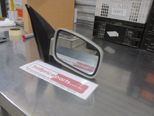 Kia Sorento Genuine Right Hand Outer Mirror Assembly Electric (Drivers With Scalp Unpainted) New Part