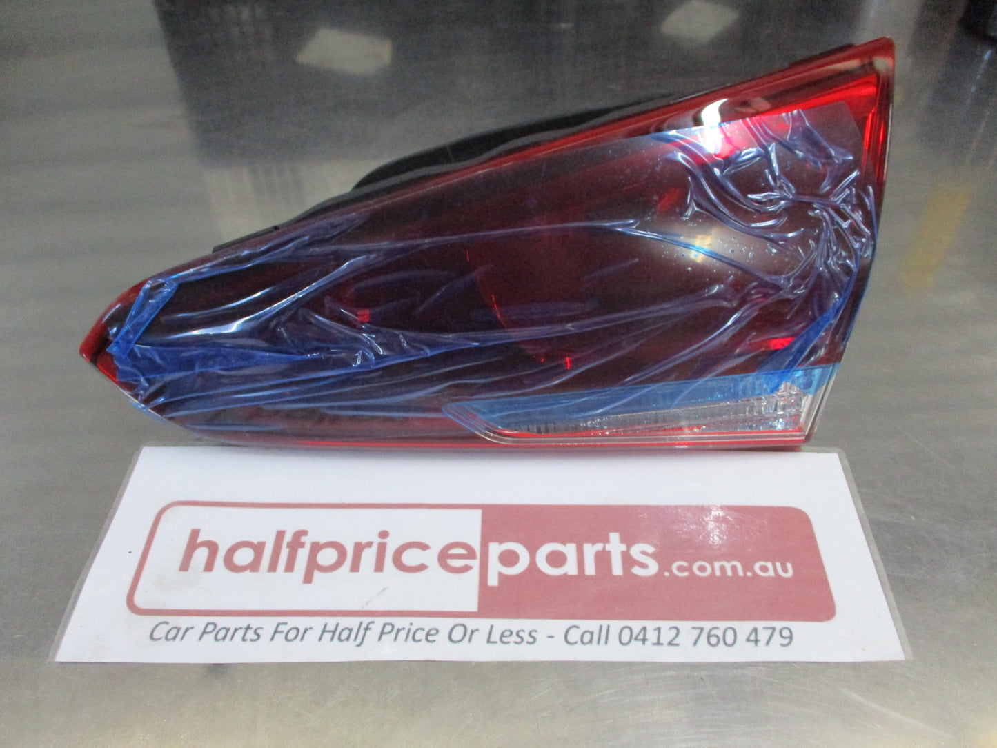 Kia Cerato Genuine Right Rear Combination Lamp Assembly (Drivers) New Part
