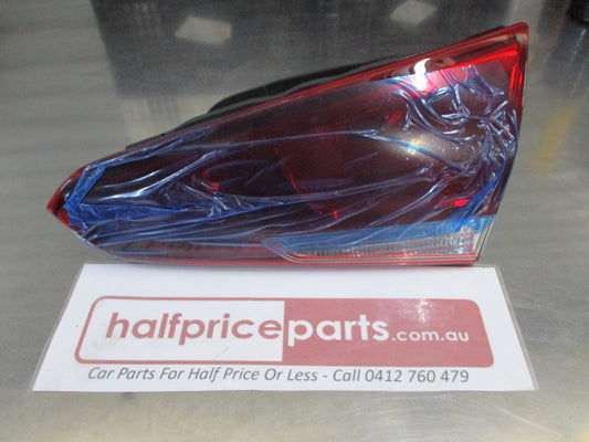 Kia Cerato Genuine Right Rear Combination Lamp Assembly (Drivers) New Part
