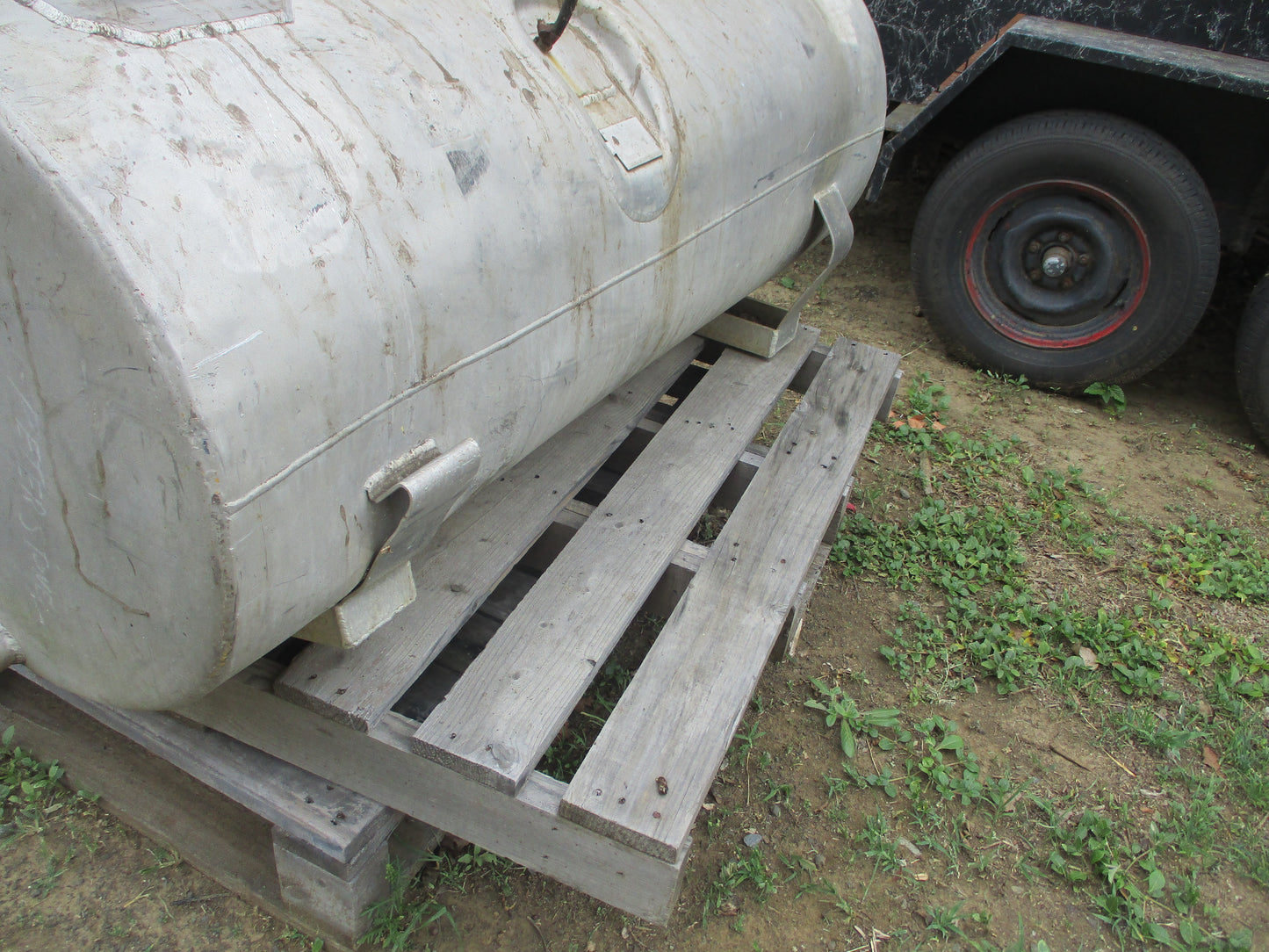 390 Liter Diesel Fuel Tank ExTruck Tank Has Dint Does Not Effect Use Doesn't Leak Used Part