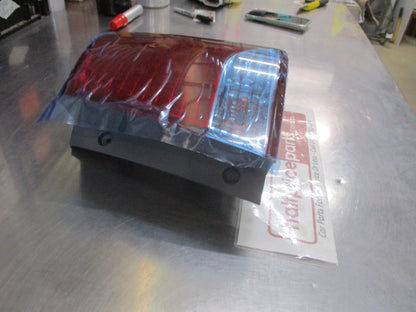 Kia Sorento Genuine Right Hand Rear Combination Tail Light Assembly New Part