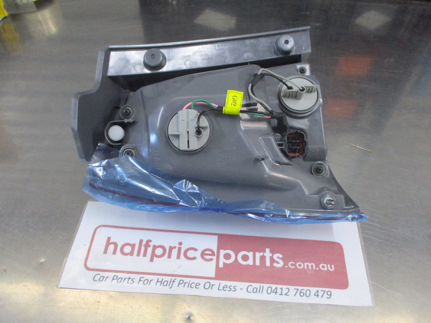 Kia Sorento Genuine Right Hand Rear Combination Tail Light Assembly New Part