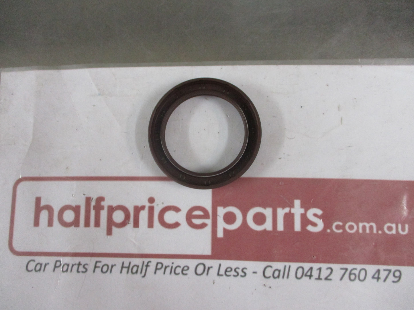 Toyota Landcruiser VDJ200/VDJ76/FZJ70 Genuine Front Crankshaft Seal New Part