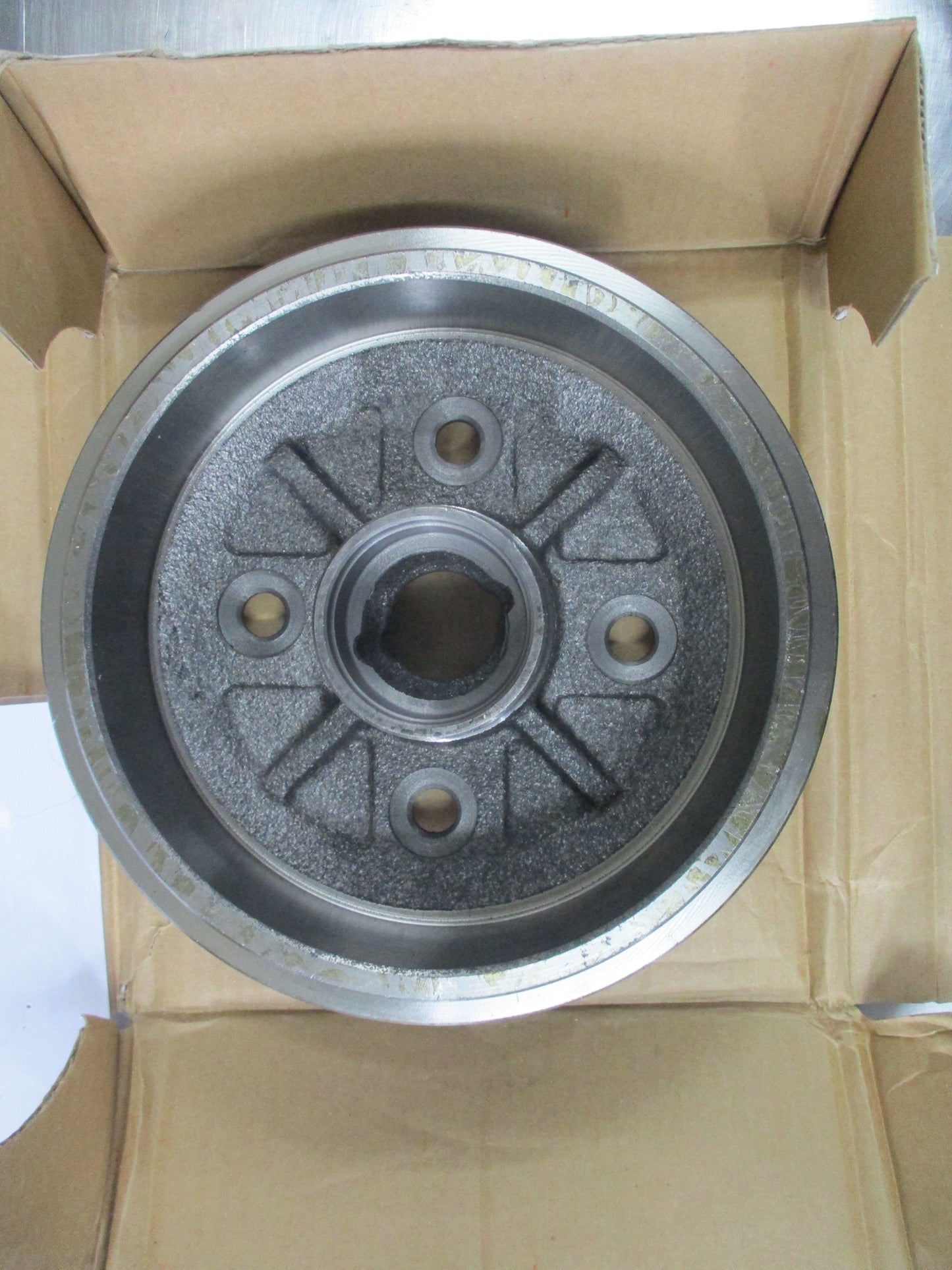 RDA Rear Drum Brakes (Pair) To Suit Mitsubishi RB RC RD RE Colt New Part