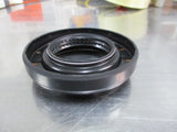 Suzuki Jimny Genuine Drive Shaft Oil Seal New Part