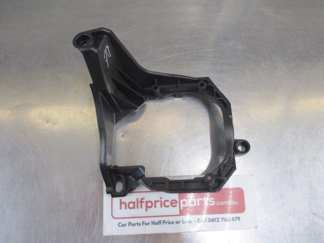 Ford Mustang Genuine Driver Side Fog Light Lamp Bracket New Part