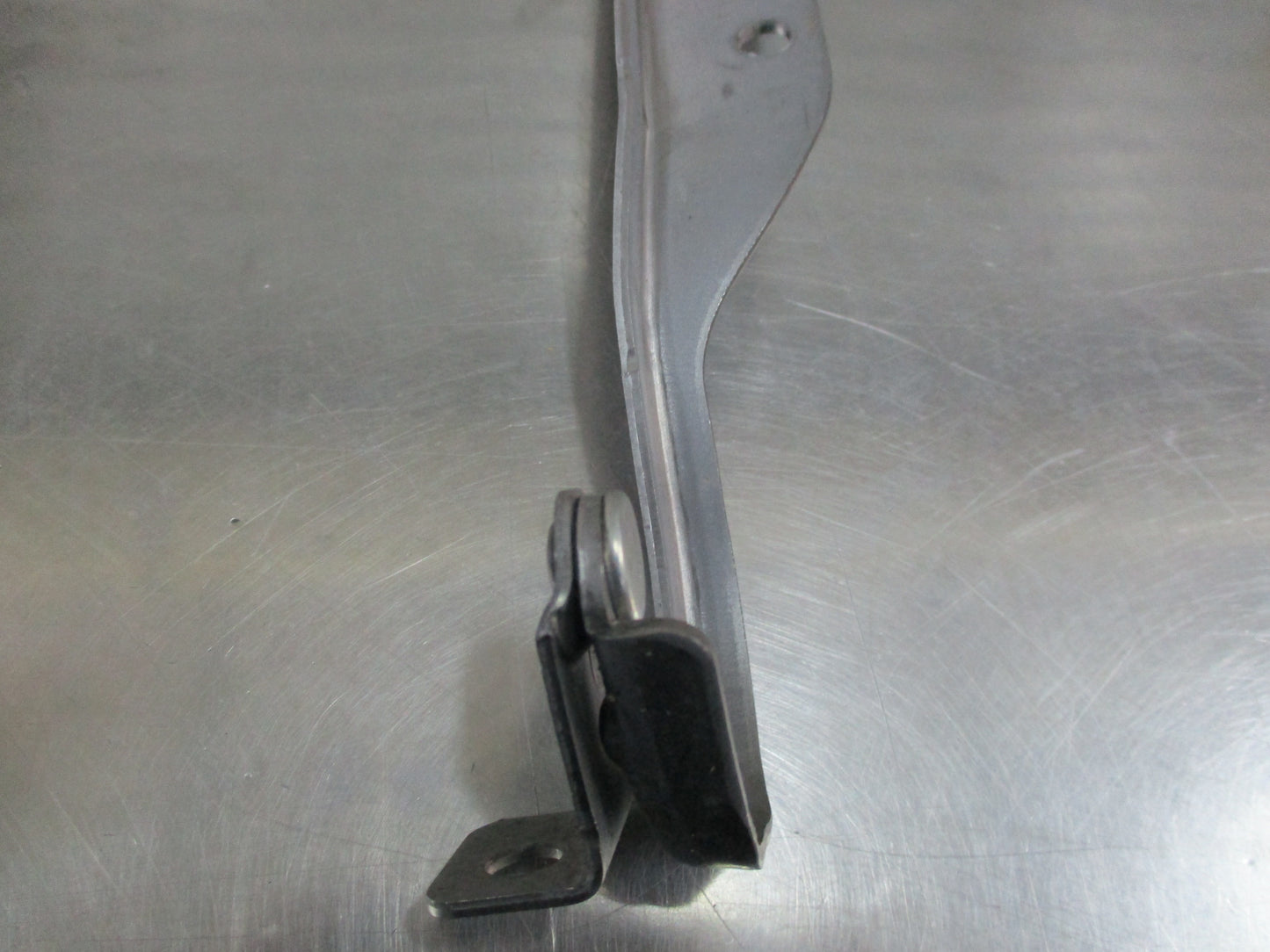 Suzuki Carry Genuine Bonnet Hinge Set New Part