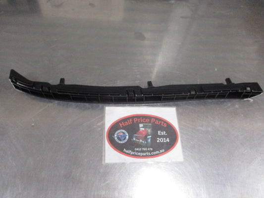 Hyundai Santa Fe Genuine Right Hand Rear Side Bumper Bracket New Part