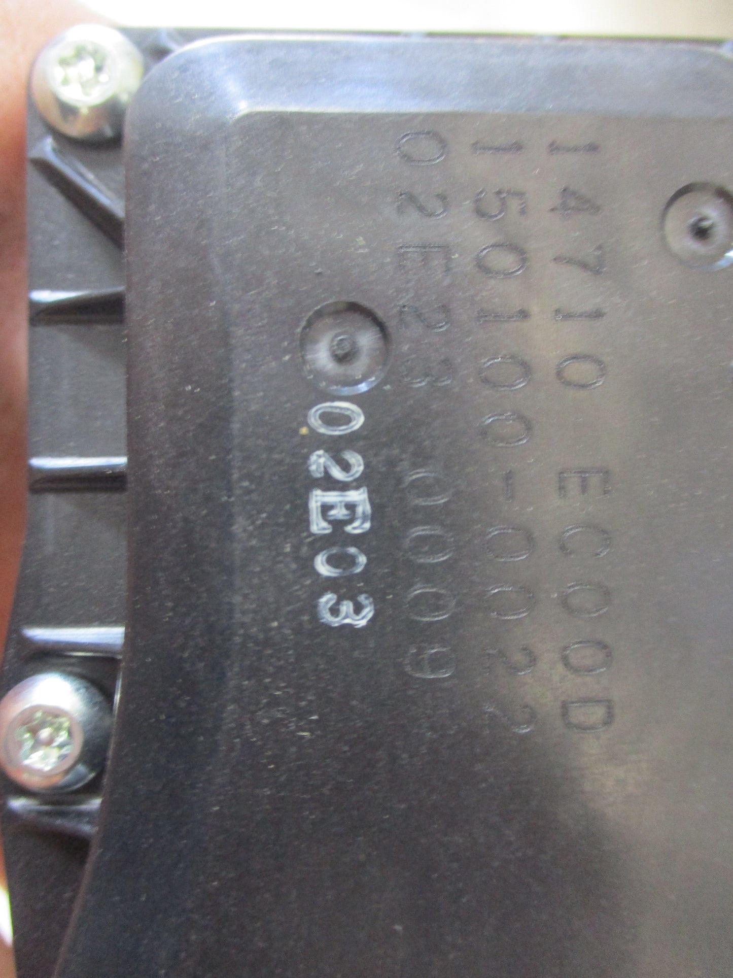 Nissan Narava D22/D40M/R51 Pathfinder Genuine EGR Valve New Part