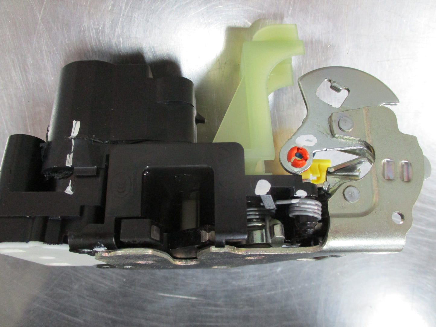 Saic Maxus Genuine Door Latch New Part
