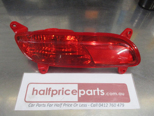 Kia Rio Genuine Right Hand Bumper Bar Rear Reflector New Part