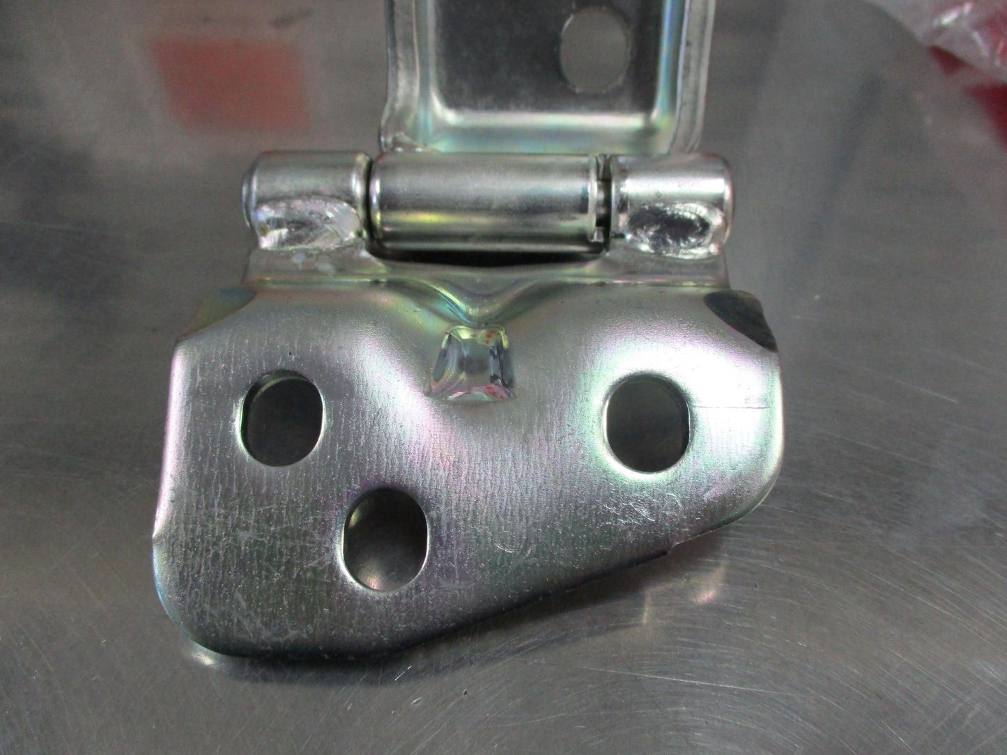 Suzuki Jimny Genuine Rear Lower Tail Gate Hinge New Part