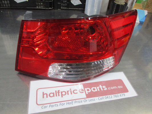 Kia Cerato Sedan Genuine Right Hand Rear Combination Light New Part