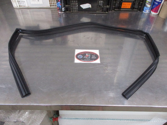 Kia Sportage Genuine Right Hand Front Window Run Channel New Part