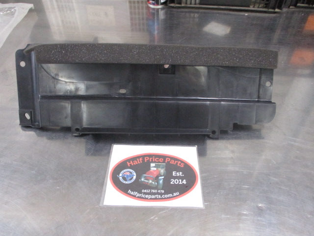 Hyundai Elantra Genuine Right Hand Front Radiator Air Glide New Part