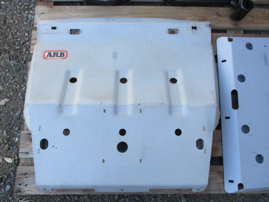 ARB Under Vehicle Protection Bash Plate Kit 3 Part Kit Suits 200 Series Toyota Landcruiser