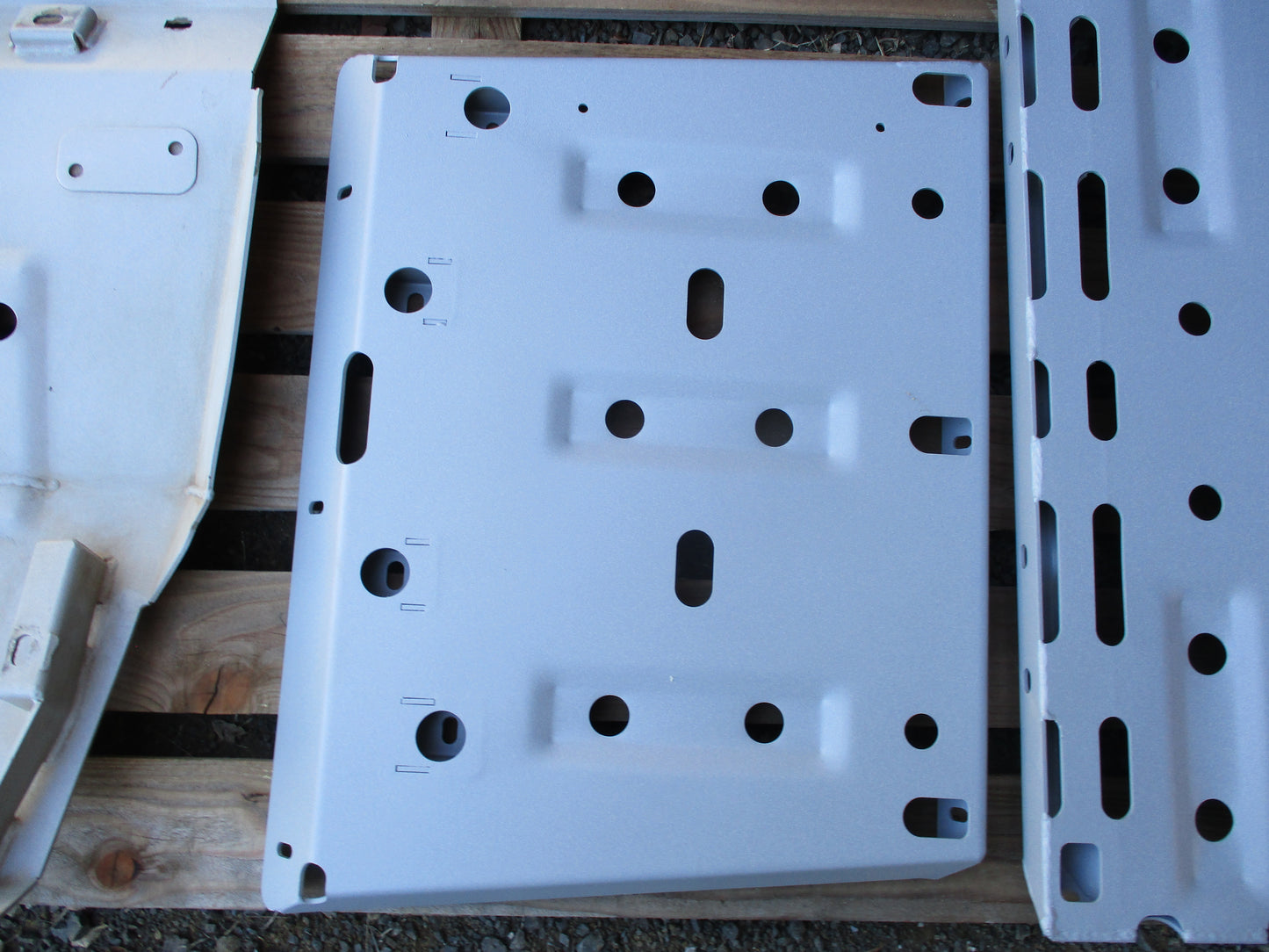 ARB Under Vehicle Protection Bash Plate Kit 3 Part Kit Suits 200 Series Toyota Landcruiser