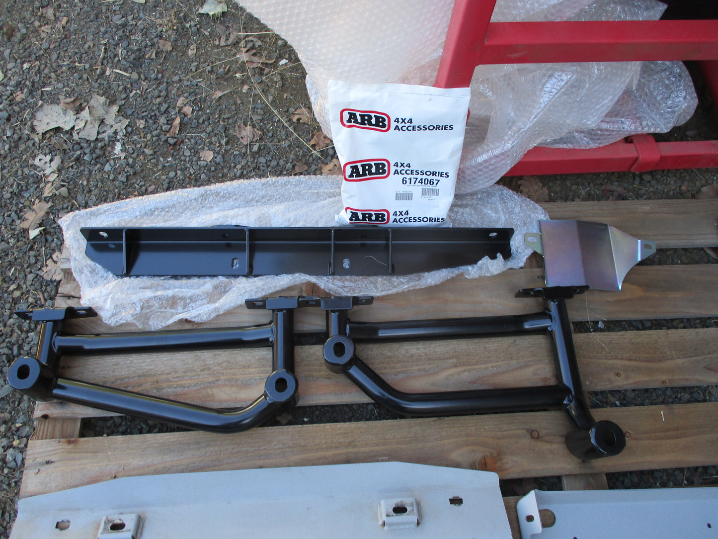 ARB Under Vehicle Protection Bash Plate Kit 3 Part Kit Suits 200 Series Toyota Landcruiser