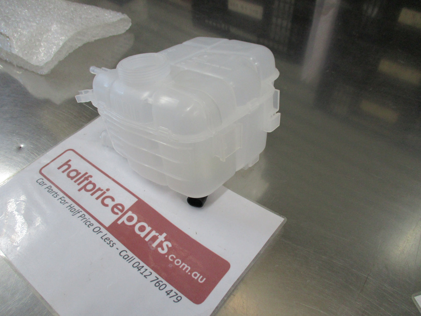 Holden Astra / Cascada Genuine Coolant Header Tank With Sensor New Part