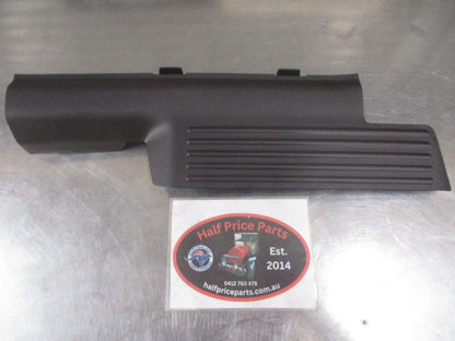 Hyundai Santa Fe Genuine Right Hand Rear Step Plate Trim New Part