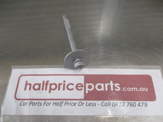 Nissan Patrol GU Genuine Body Mounting Bolt Row 2-4 New Part