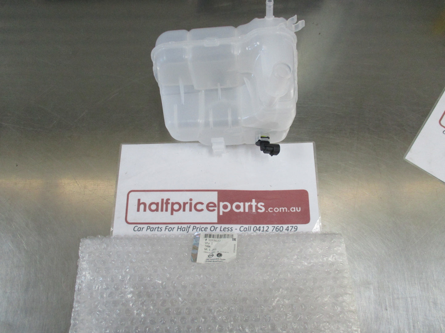 Holden Astra / Cascada Genuine Coolant Header Tank With Sensor New Part
