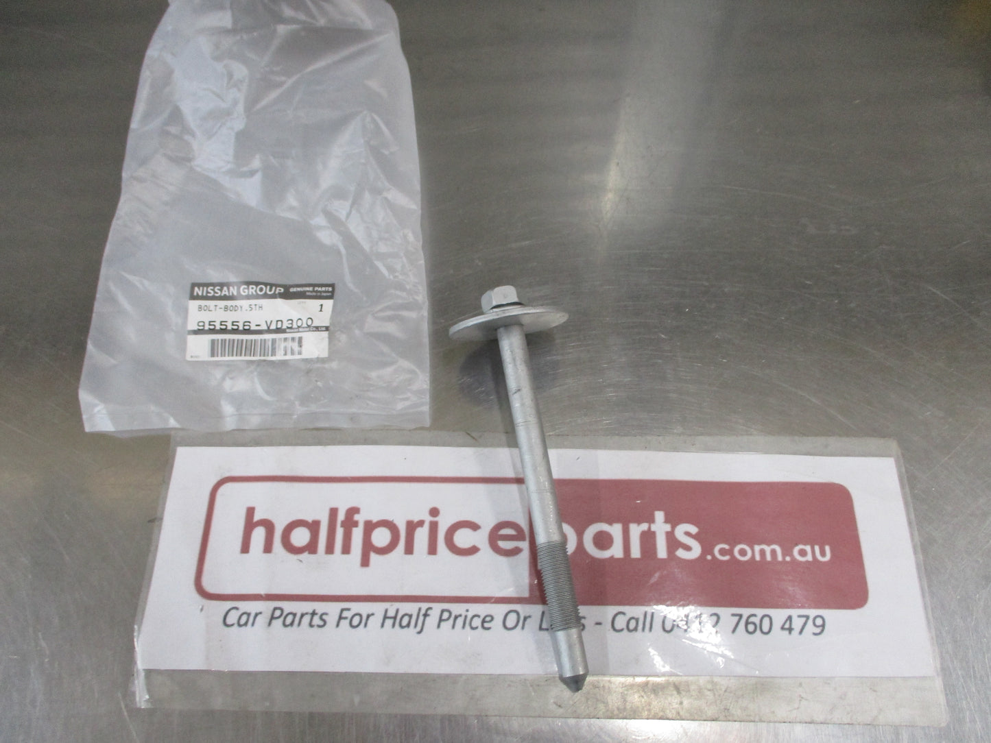 Nissan Patrol GU Genuine Body Mounting Bolt Row 2-4 New Part
