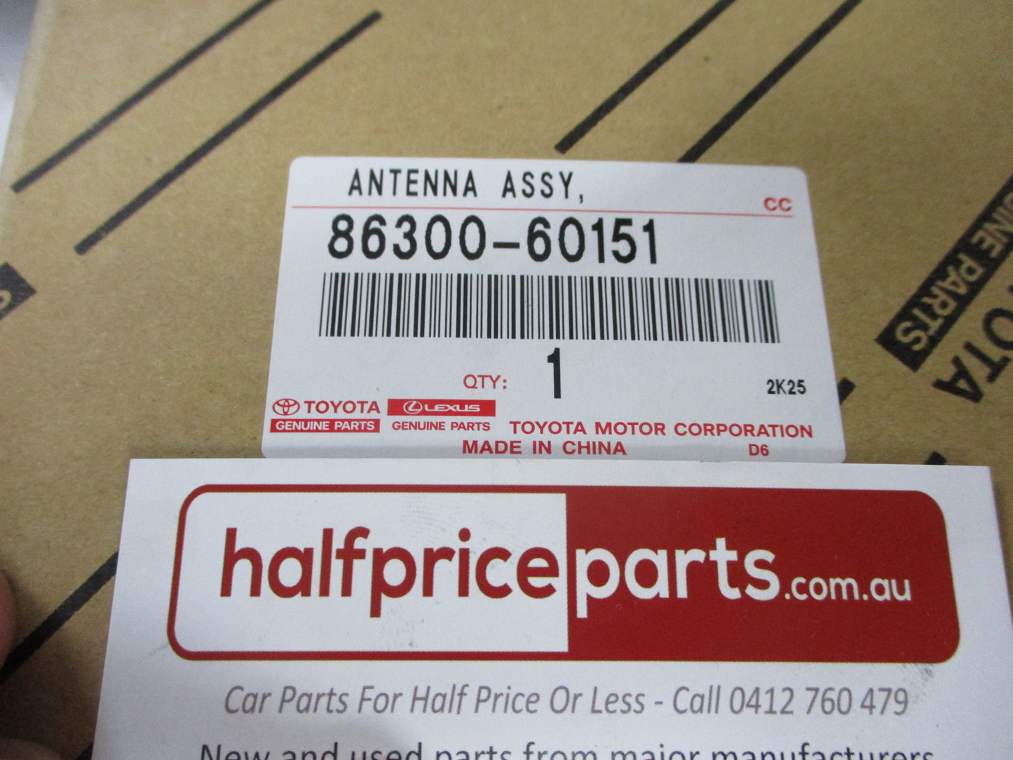 Toyota Landcruiser VX 100/105 Series Genuine Power Antenna Assembly New Part