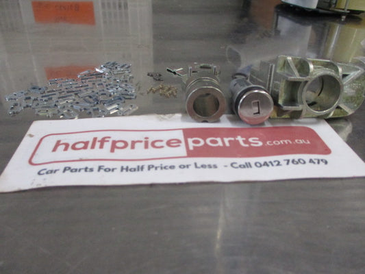 Ford Focus Genuine Right Hand Front Door Lock Repair Kit New Part.