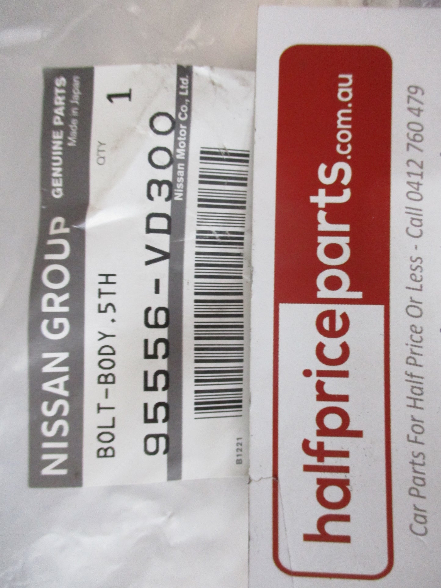 Nissan Patrol GU Genuine Body Mounting Bolt Row 2-4 New Part