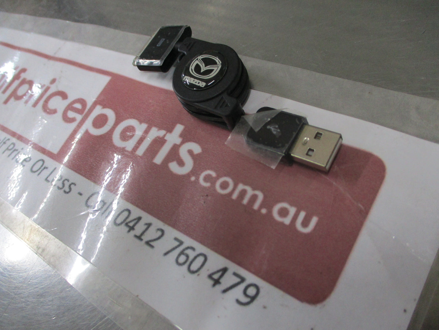 Mazda Genuine Audio Retractable IPhone 4 USB Cable New Part