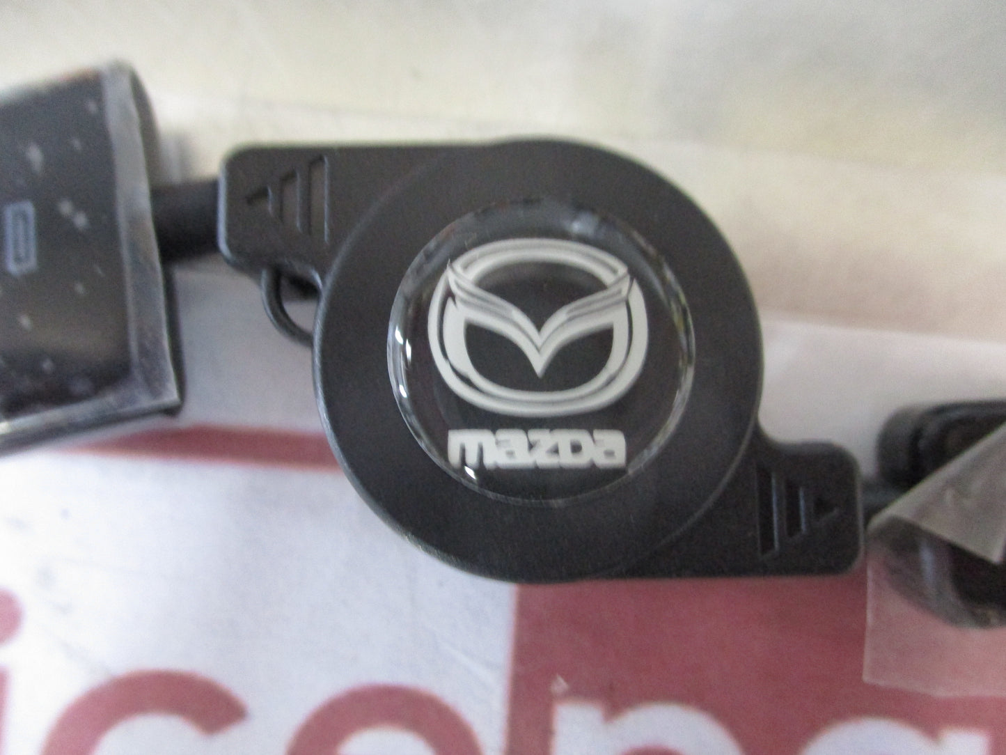 Mazda Genuine Audio Retractable IPhone 4 USB Cable New Part