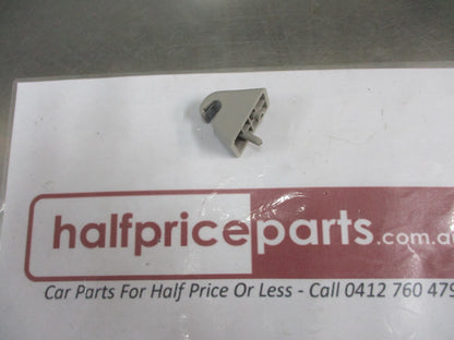 Holden VT-VZ SS Commodore/HSV  Genuine Sun Visor Retaining Clip New Part