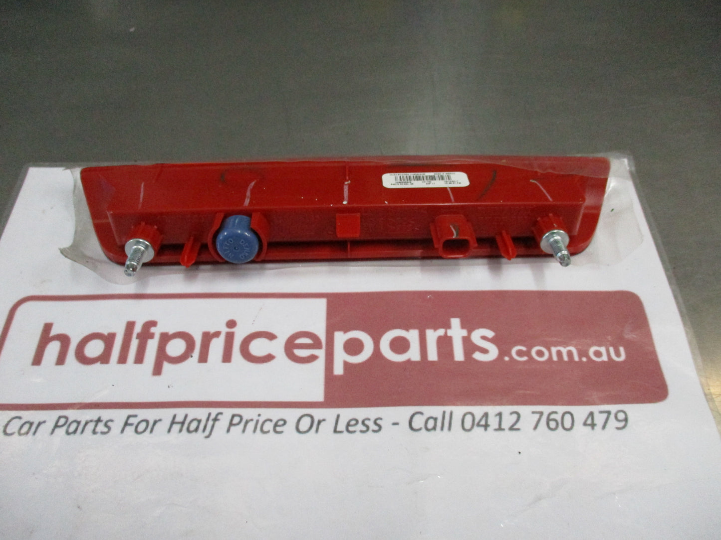 Nissan Murano/Pathfinder Genuine High Mount (Eye Level) Brake Light New Part