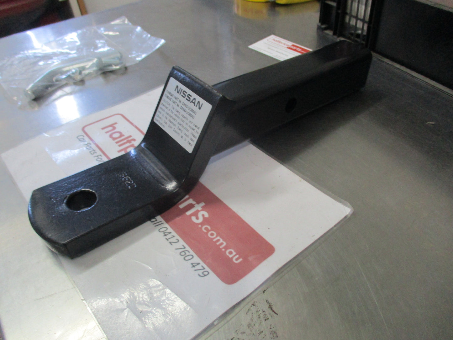 Nissan Navara D40 Genuine Tow Bar Tongue Kit New Part