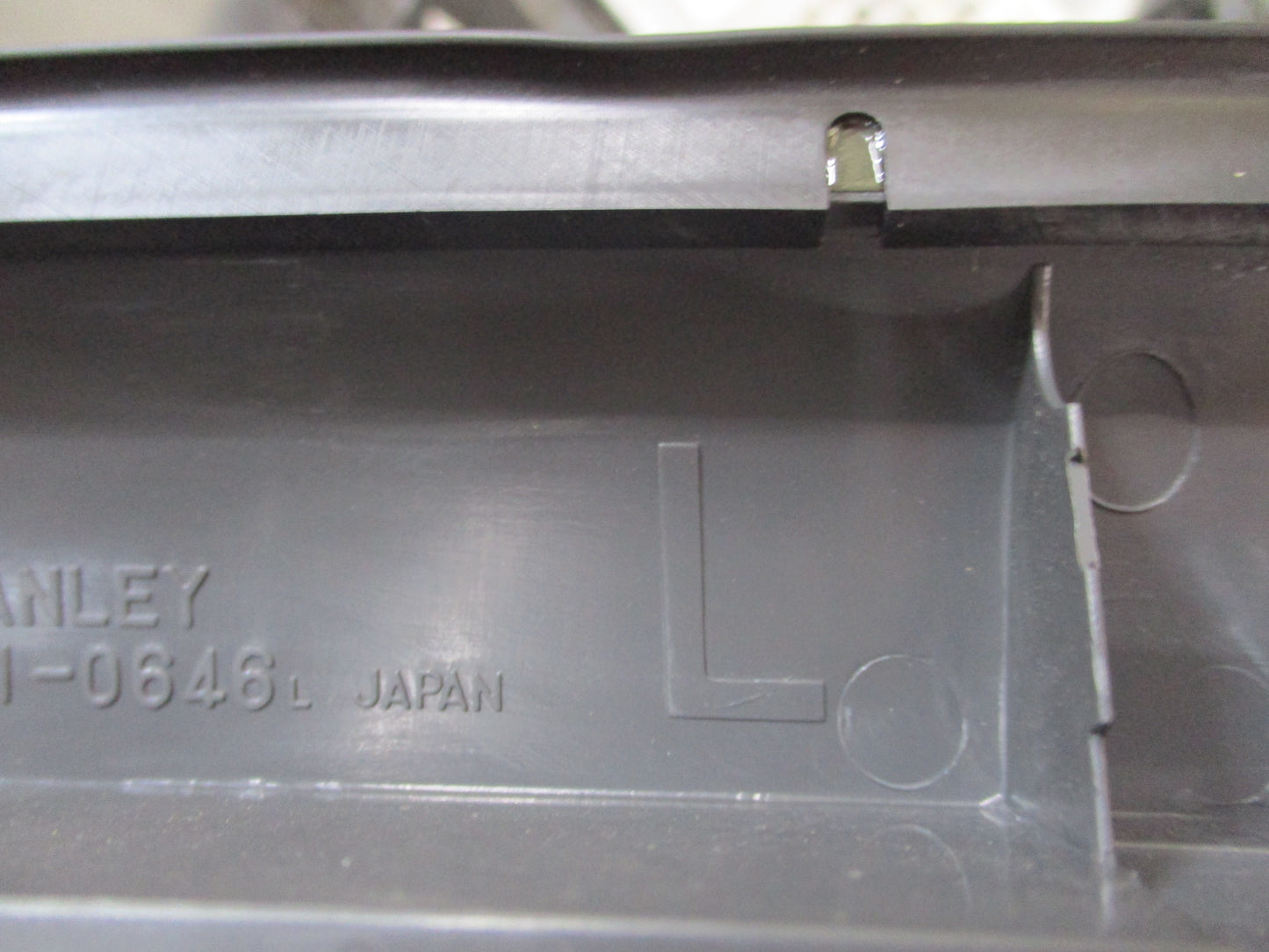 Mazda E-Series Van Genuine Left Hand Headlight Case With Indicator DARK GREY New Part