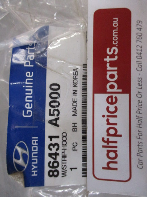 Hyundai Elantra Genuine Bonnet Weather Strip Seal Rubber New Part