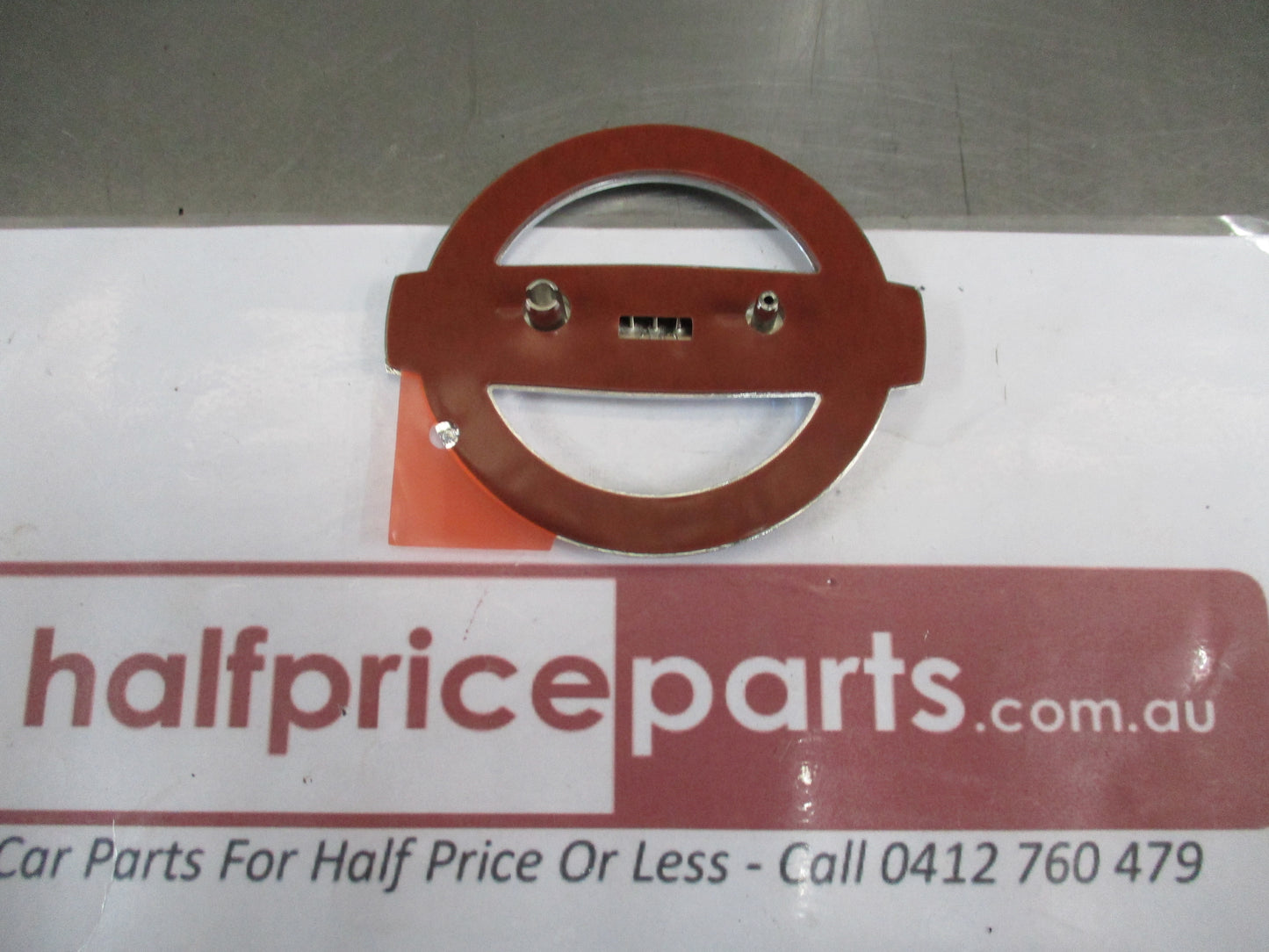 Nissan Cube Genuine Front Grille Emblem New Part