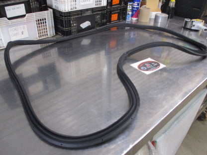 Hyundai Santa Fe Genuine Right Hand Rear Body Side Weather Strip New Part