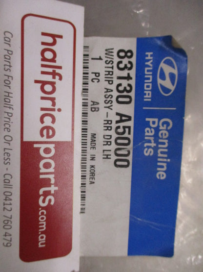 Hyundai Elantra GT Genuine Left Hand Rear Door Weather Strip Rubber New Part