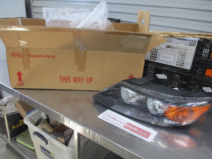 Kia Sorento Genuine Left Hand Front Headlight Assembly New Part
