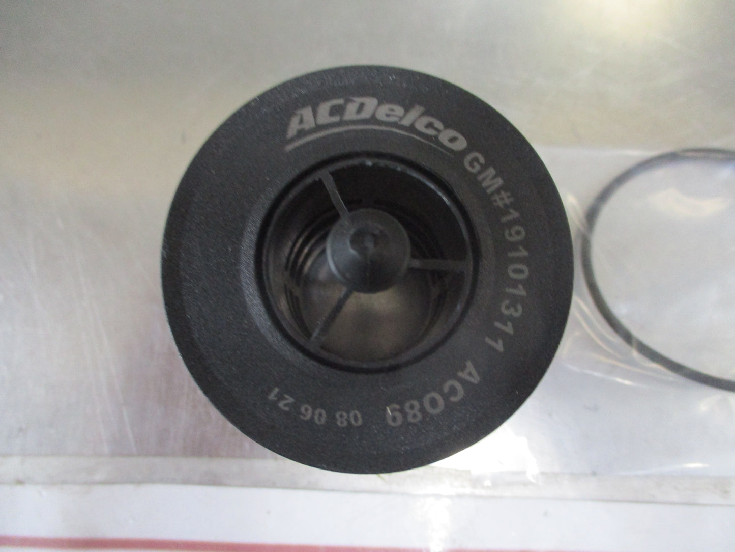 Holden Captiva/Astra/Vectra/Malibu/Zafira Genuine Oil Filter Element New Part