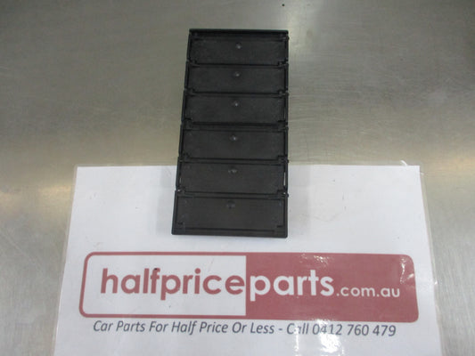 Peugeot 307/Citroen C4 Genuine Front Radiator Air Vent Grille New Part