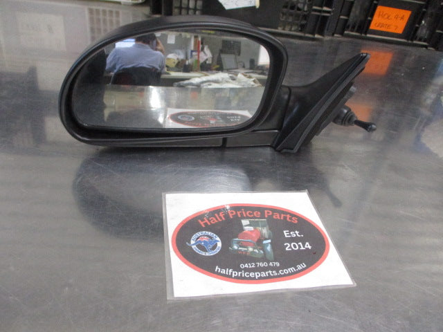 Hyundai Elantra Passenger Side Outer Mirror Assembly Manual Used Part