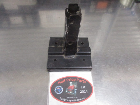 Hyundai Elantra Sedan Genuine Left Hand Rear Bumper Stay New Part
