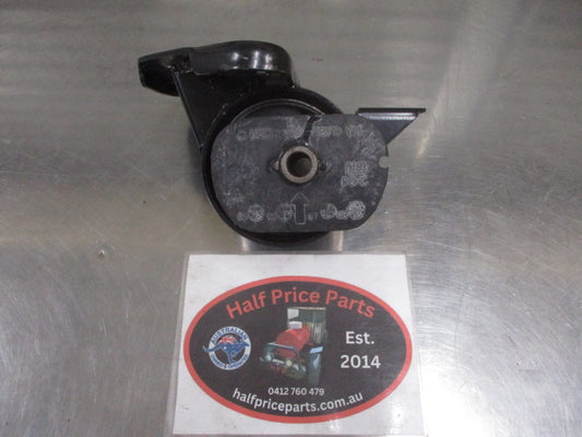 Hyundai Accent Genuine Transmission Bracket (Manual) With DOHC New Part