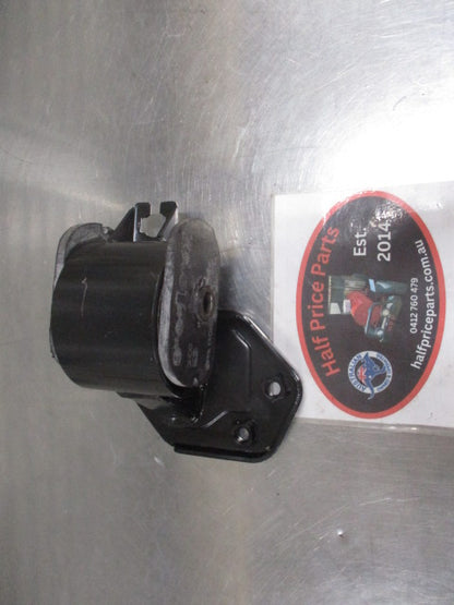 Hyundai Accent Genuine Transmission Bracket (Manual) With DOHC New Part